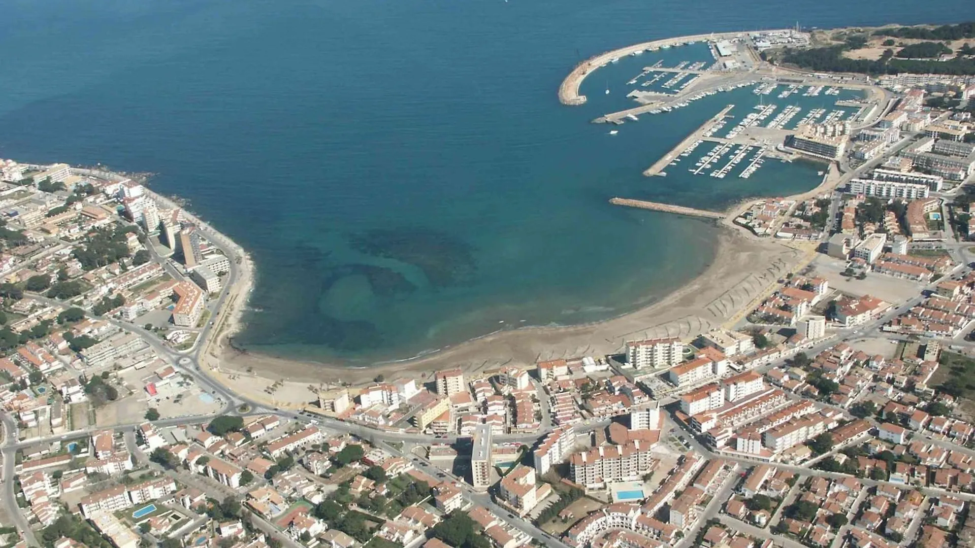 The House In L'Escala Has 3 Bedrooms Vakantiehuis