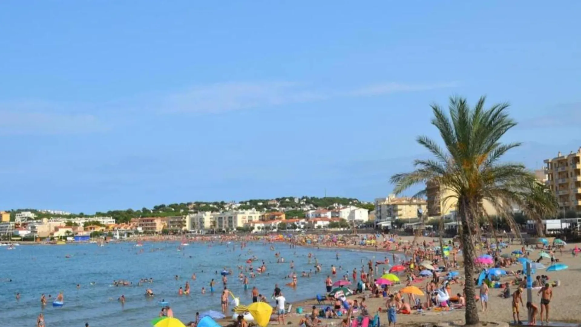Vakantiehuis The House In L'Escala Has 3 Bedrooms